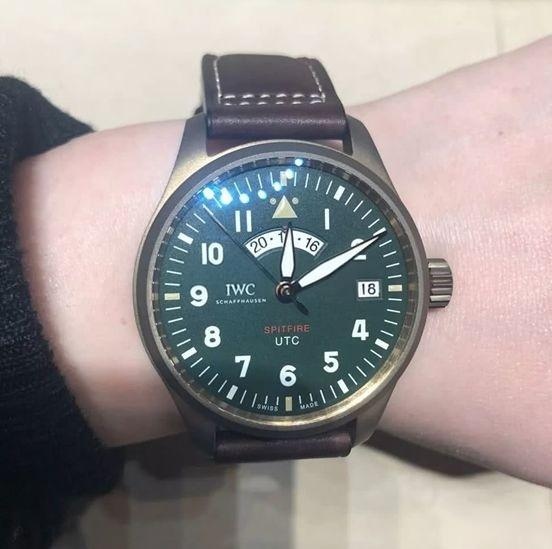 2019 En Yeni XF Factory IWC Bronz Spitfire Pilot UTC MJ271 Özel Versiyon IW327101 İncelemesi — 6. fotoğraf