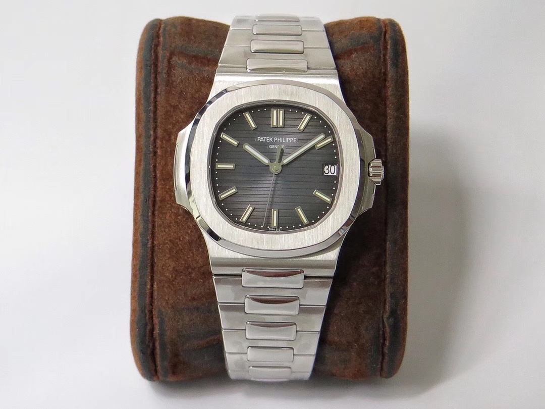 Replika Patek Philippe Nautilus 5711 Mavi