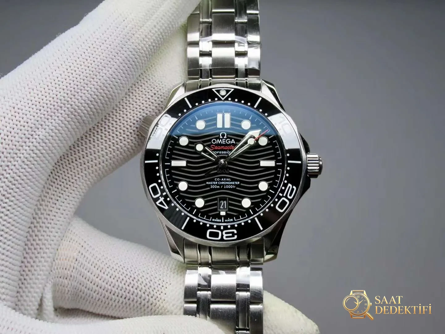 Replika Omega Seamaster 300m Diver Siyah