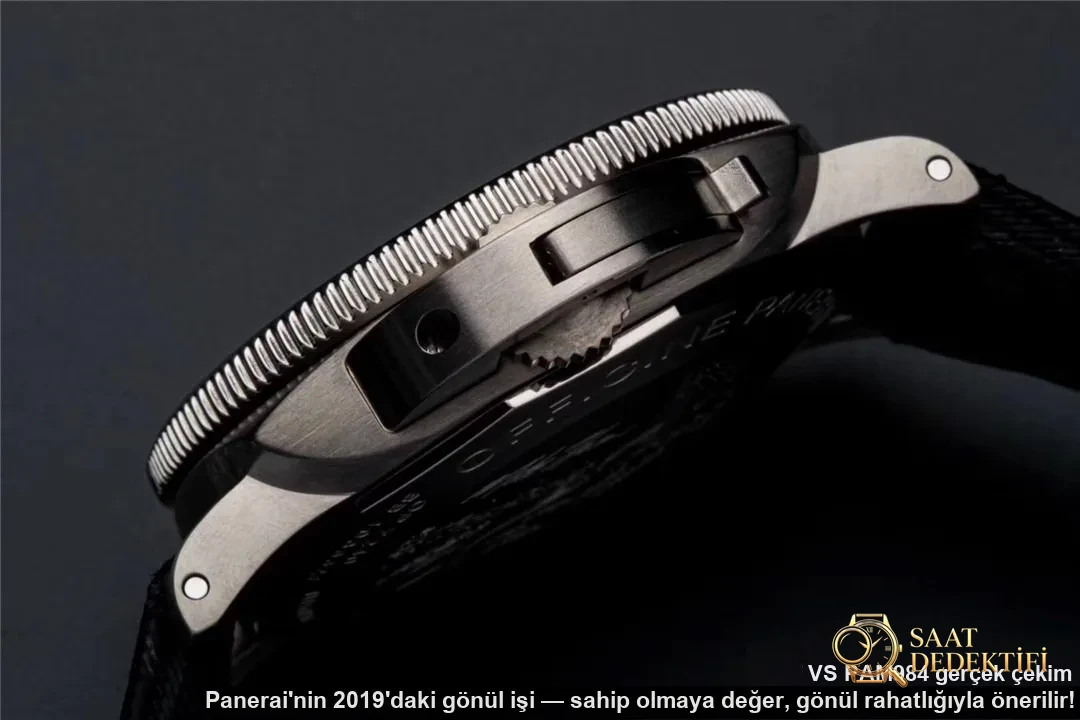 2019VS Factory Yeni Panerai PAM00984 Submersible Serisi 47 mm Replika Saat İncelemesi - Klips Kilidi ve Lazer Damgalar