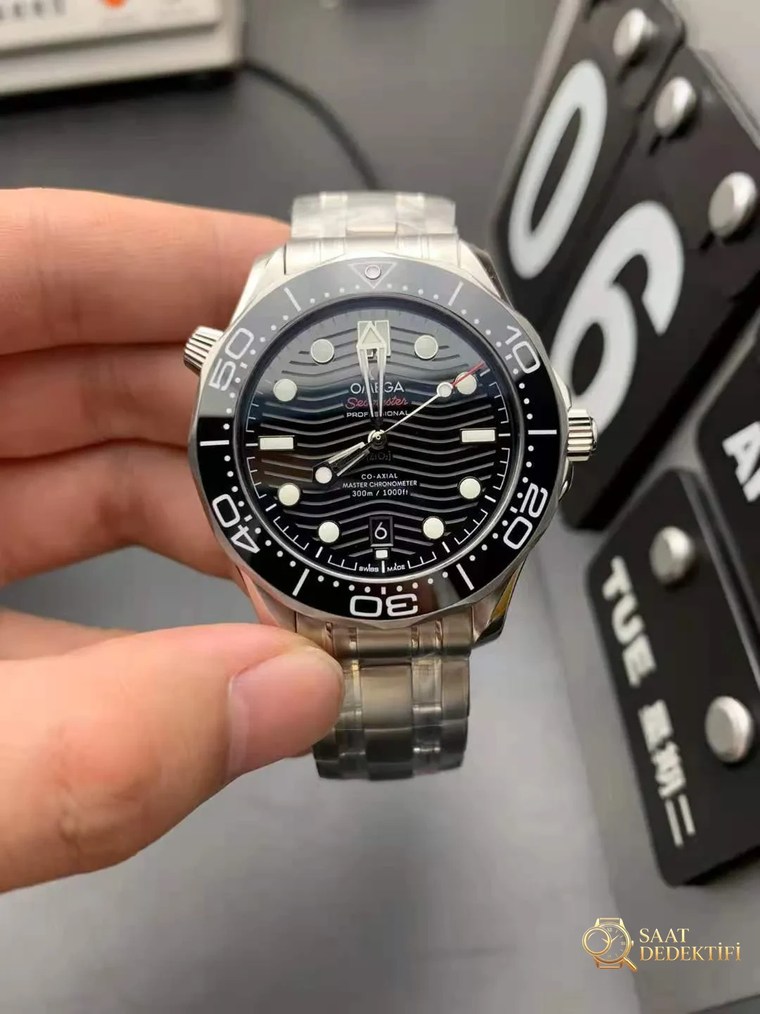 Omega VS Factory Replika Saat İncelemesi - Ön Görünüm ve Kasa Tasarımı