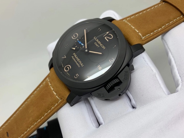 2020'nin En Çok Satan On Panerai Replika Saati — 17. fotoğraf