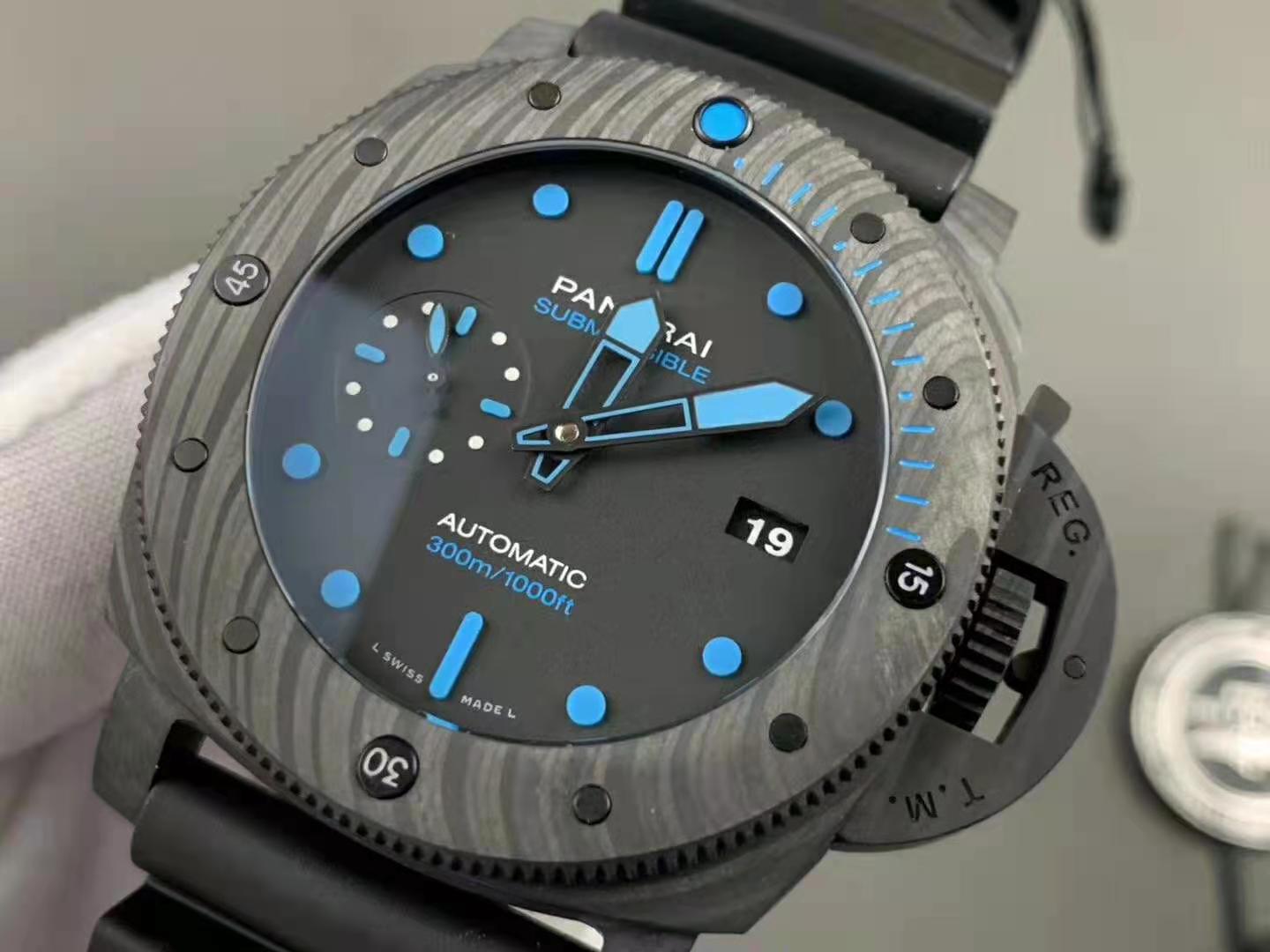 2020'nin En Çok Satan On Panerai Replika Saati — 37. fotoğraf