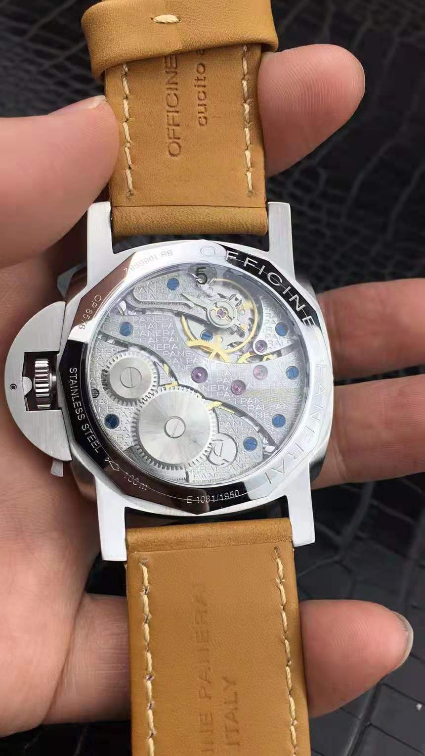 2020'nin En Çok Satan On Panerai Replika Saati — 72. fotoğraf