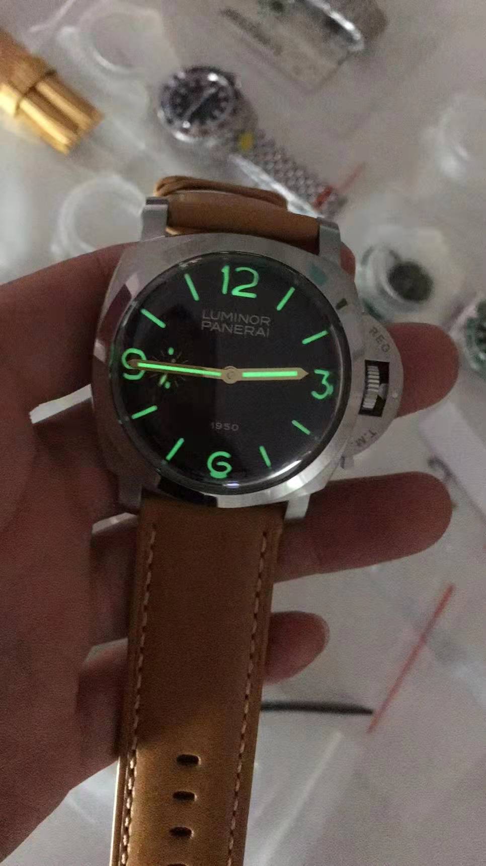 2020'nin En Çok Satan On Panerai Replika Saati — 73. fotoğraf