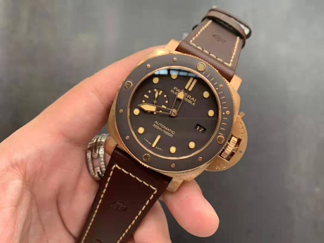 2020'nin En Çok Satan On Panerai Replika Saati — 79. fotoğraf