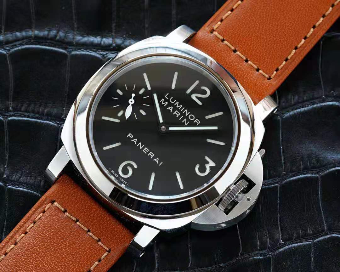 2020'nin En Çok Satan On Panerai Replika Saati — 88. fotoğraf