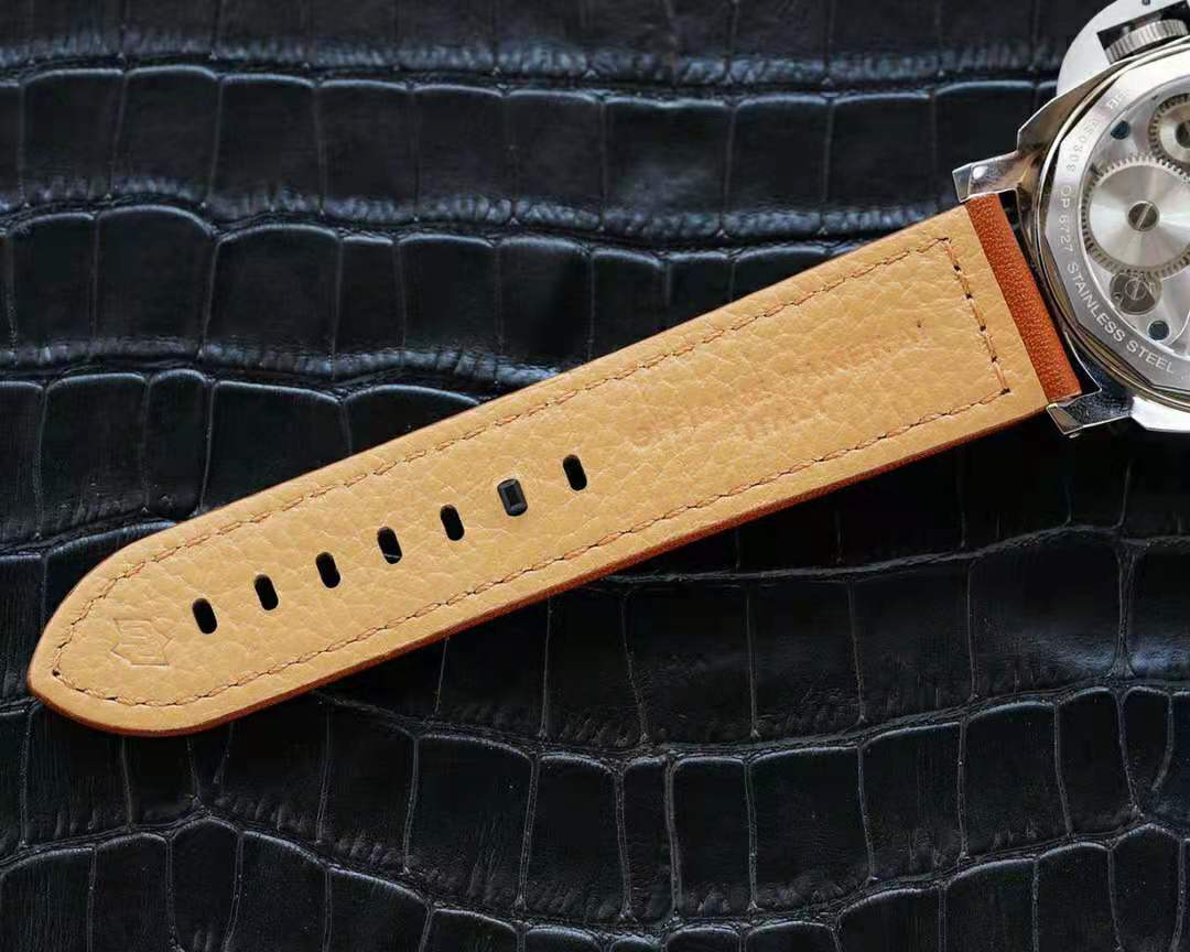 2020'nin En Çok Satan On Panerai Replika Saati — 94. fotoğraf