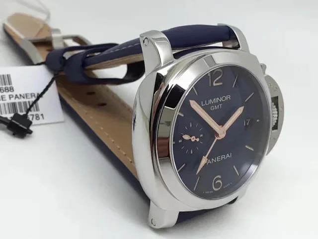 2020'nin En Çok Satan On Panerai Replika Saati — 97. fotoğraf