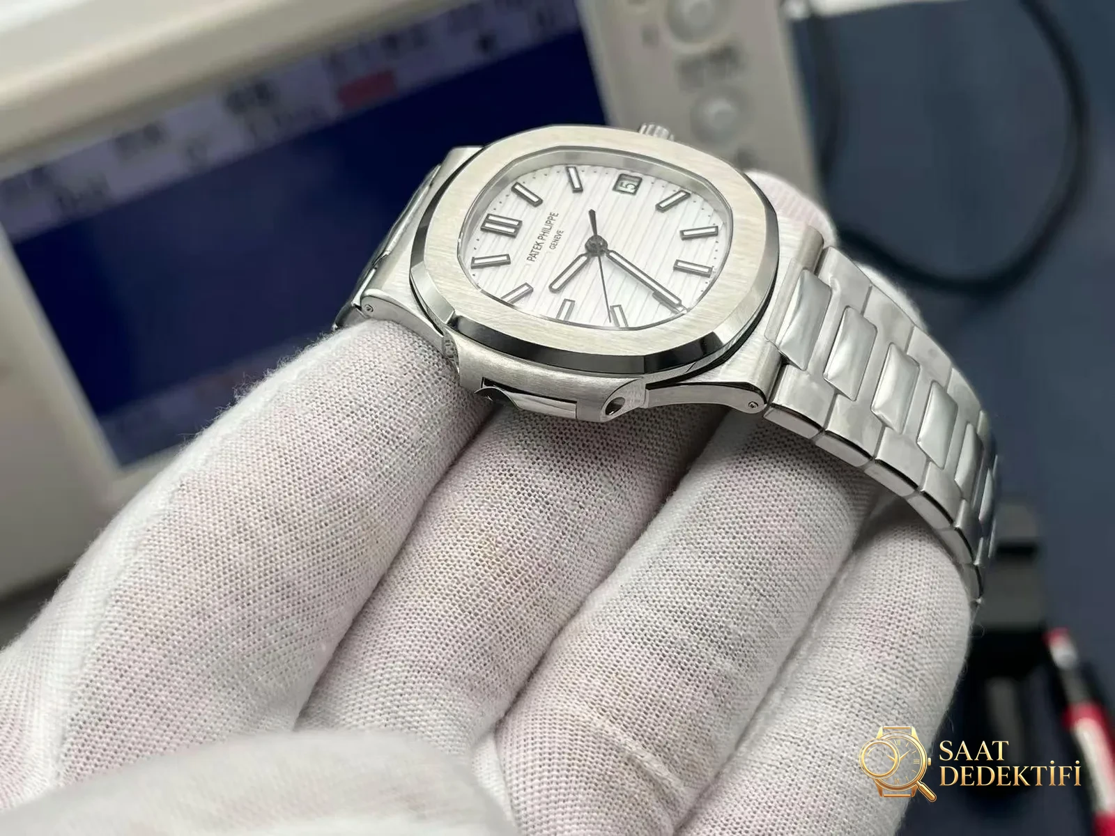 2025 saat dünyasının en büyük çıkışı! WY-3K Factory Patek Philippe 5711 Nautilus Tiffany iş birliği limitli üretim modeli tanıtıldı - Tepe Koruması ve Ayar Fonksiyonu
