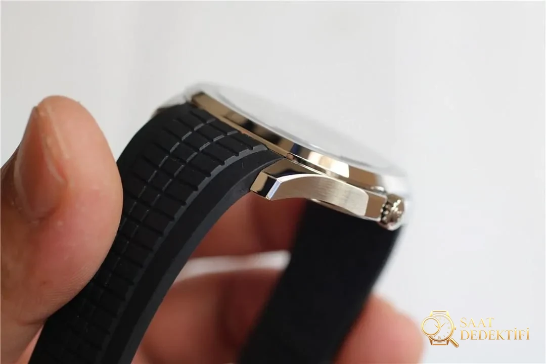 3K Factory Patek Philippe 5167 Aquanaut 330 tek parça mekanizması hangi noktalarda geliştirildi? - Fosfor ve Super-LumiNova Gece Görünümü