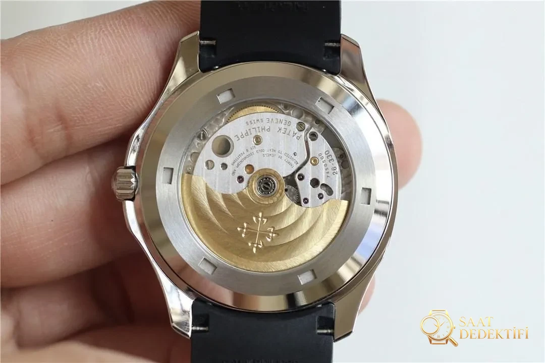 3K Factory Patek Philippe 5167 Aquanaut 330 tek parça mekanizması hangi noktalarda geliştirildi? - Genel Açı ve Estetik Duruş