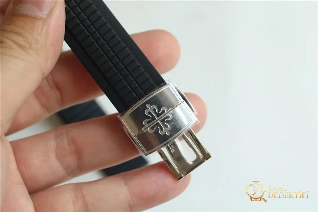 3K Factory Patek Philippe 5167 Aquanaut 330 tek parça mekanizması hangi noktalarda geliştirildi? - Bilezik Bakla Ayrımı ve Pim Yapısı