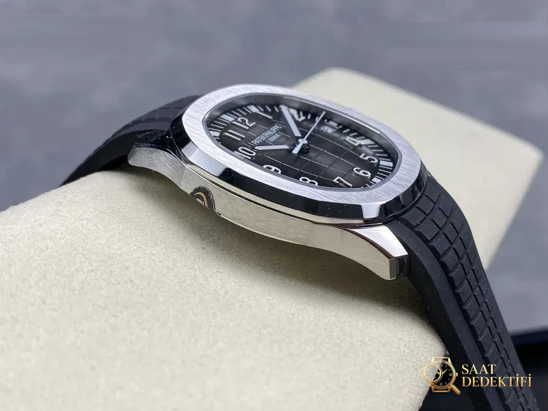 Granada 3K Factory Patek Philippe Aquanaut 5167 renovada con acabado lume blanco: ¿cómo es la nueva hebilla? - Mecanismo de pulsera, hebilla y clip.