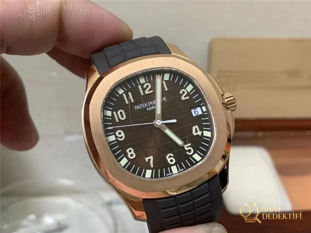 3K Factory Patek Philippe Aquanaut serie 5167r granata in oro rosa con aggiornamento del movimento 330 e nuova fibbia - Dettaglio quadrante e lavorazione artigianale della lunetta