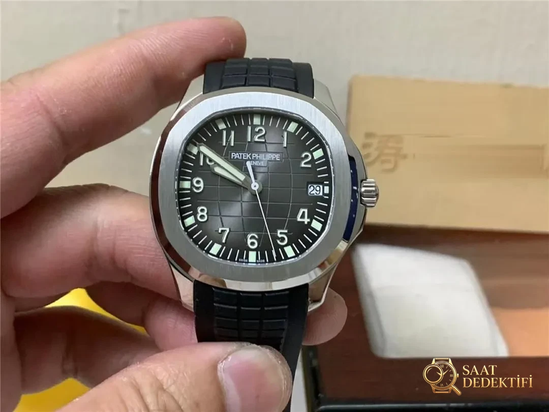 Patek Philippe Aquanaut 5167 3K Factory İncelemesi - Ön Görünüm ve Kasa Tasarımı