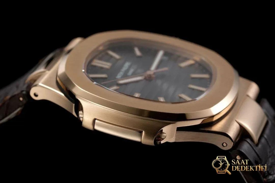 Karşılaştırmalı inceleme: 3K Factory PP Patek Philippe Sportif Zarafet serisi 5711/1A 010 kol saati - Bilezik Bakla Ayrımı ve Pim Yapısı