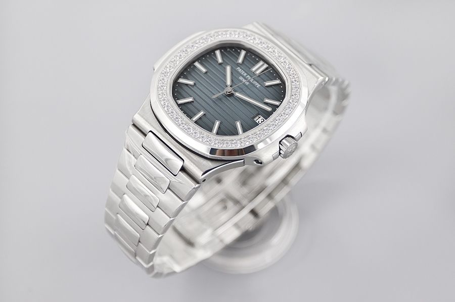 3K Factory Patek Philippe Nautilus Haute Grise 5713G Elmas Taşlı 2021 Model Saat İncelemesi — 8. fotoğraf