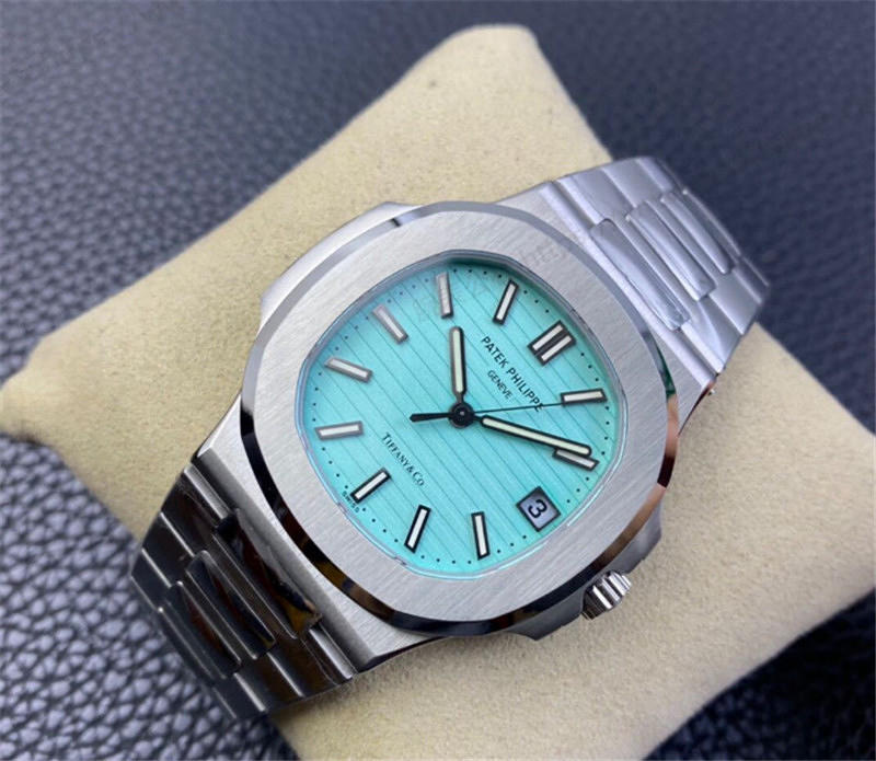 3K Factory Patek Philippe Nautilus Tiffany Blue Saat İncelemesi — 4. fotoğraf