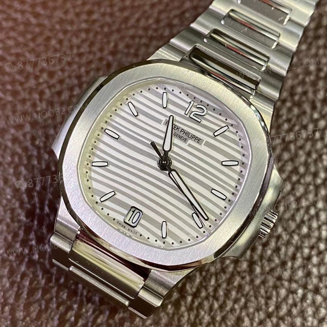 3K Factory Patek Philippe PP7118 kadın Nautilus modeli ilk bakışta replika belli oluyor mu? — 2. fotoğraf