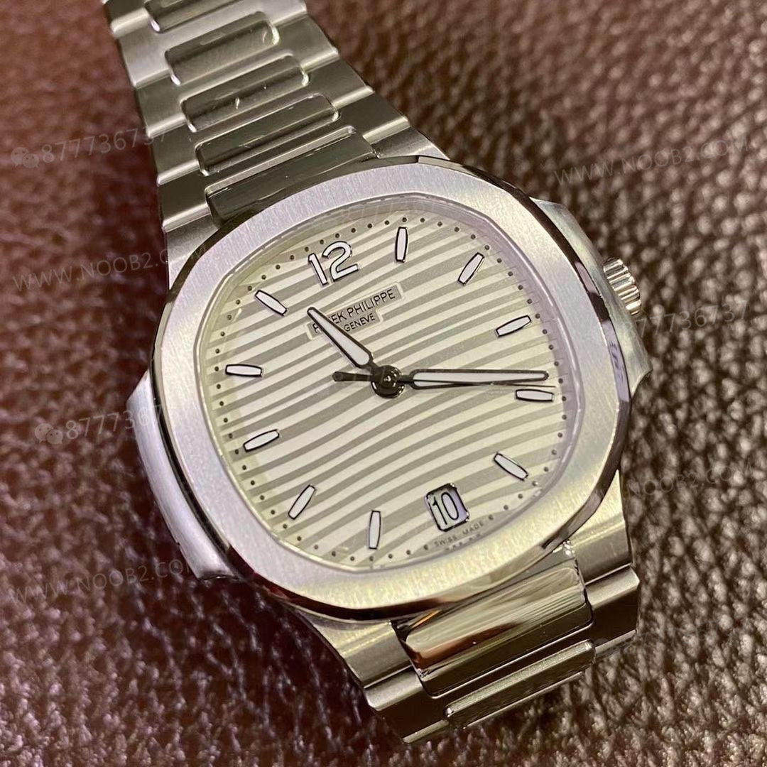 3K Factory Patek Philippe PP7118 kadın Nautilus modeli ilk bakışta replika belli oluyor mu? — 3. fotoğraf