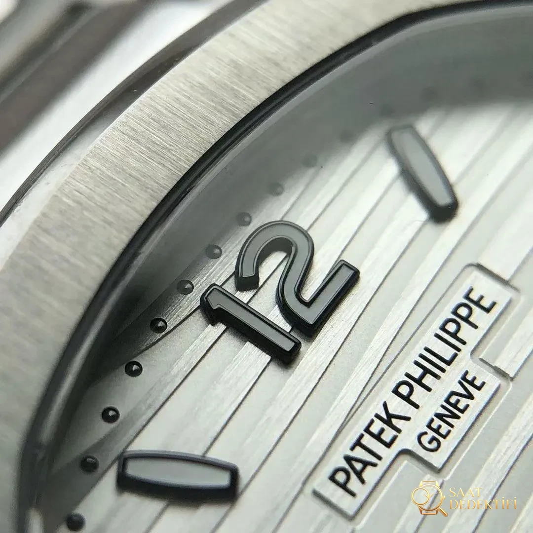 Is the 3K Factory Patek Philippe PP7118 women's Nautilus model obvious as a replica at first glance? - Bracelet, Buckle and Clip Mechanism