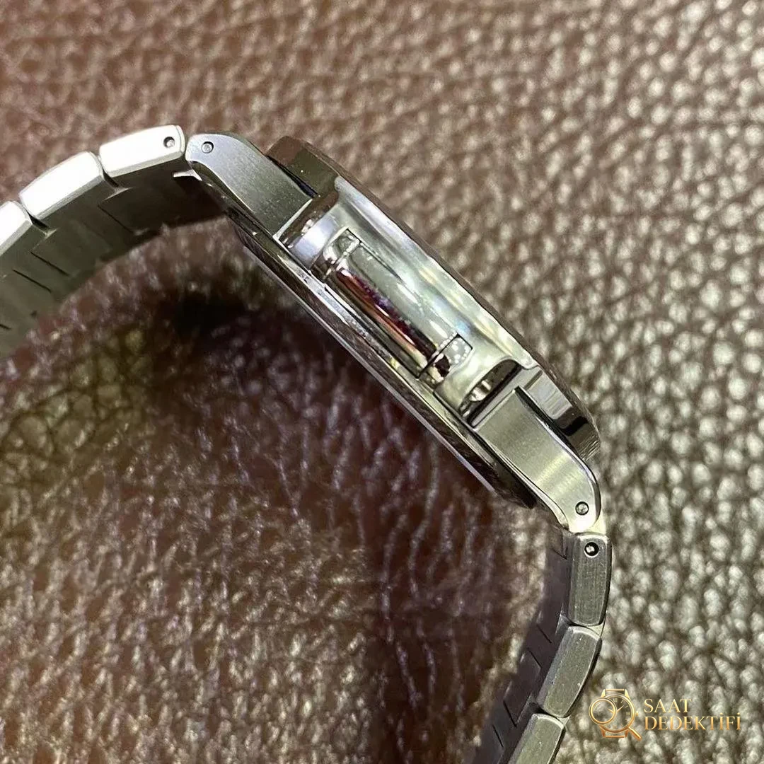 Is the 3K Factory Patek Philippe PP7118 women's Nautilus model obvious as a replica at first glance? - Clip Lock and Laser Stamps