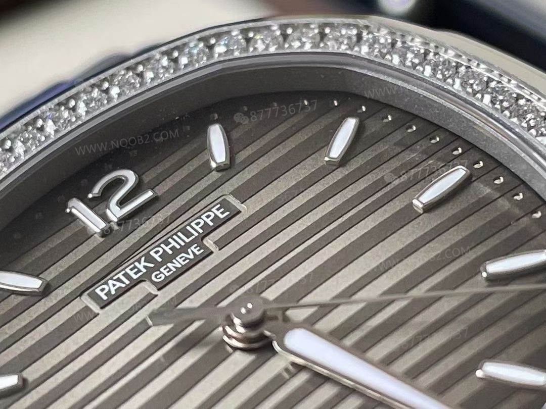 3K Factory Patek Philippe PP7118 kadın Nautilus modeli ilk bakışta replika belli oluyor mu? — 12. fotoğraf