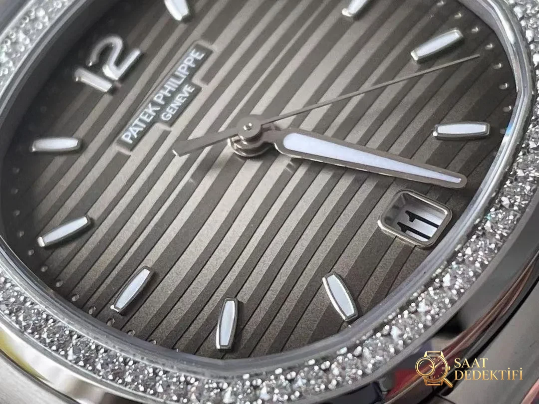 Is the 3K Factory Patek Philippe PP7118 women's Nautilus model obvious as a replica at first glance? - Case Steel and Polishing Quality