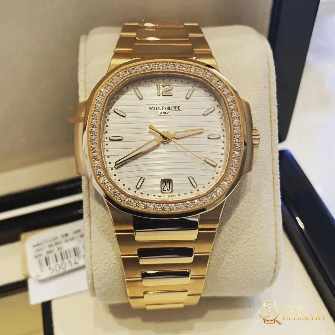 Is the 3K Factory Patek Philippe PP7118 women's Nautilus model obvious as a replica at first glance? - Mechanism Wheel Array and Stone Beds
