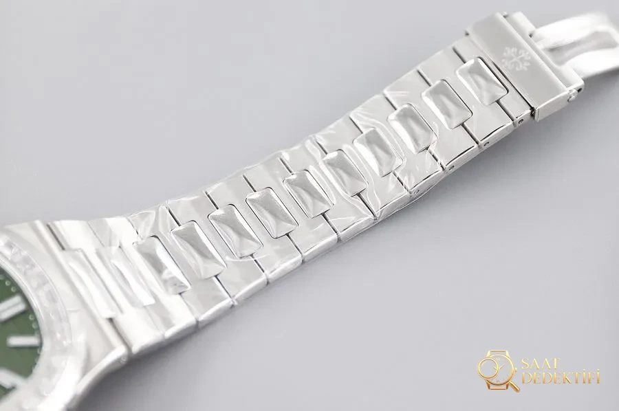 3K Factory Patek Philippe Nautilus Haute Grise 5713G Elmas Taşlı 2021 Model Saat İncelemesi - Makro Kadran ve İndeks İşçiliği