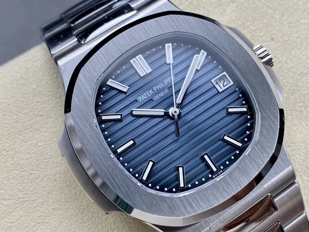 Patek Philippe Nautilus 5811/1G — 3K Factory, mavi-gri kadran — 2. fotoğraf