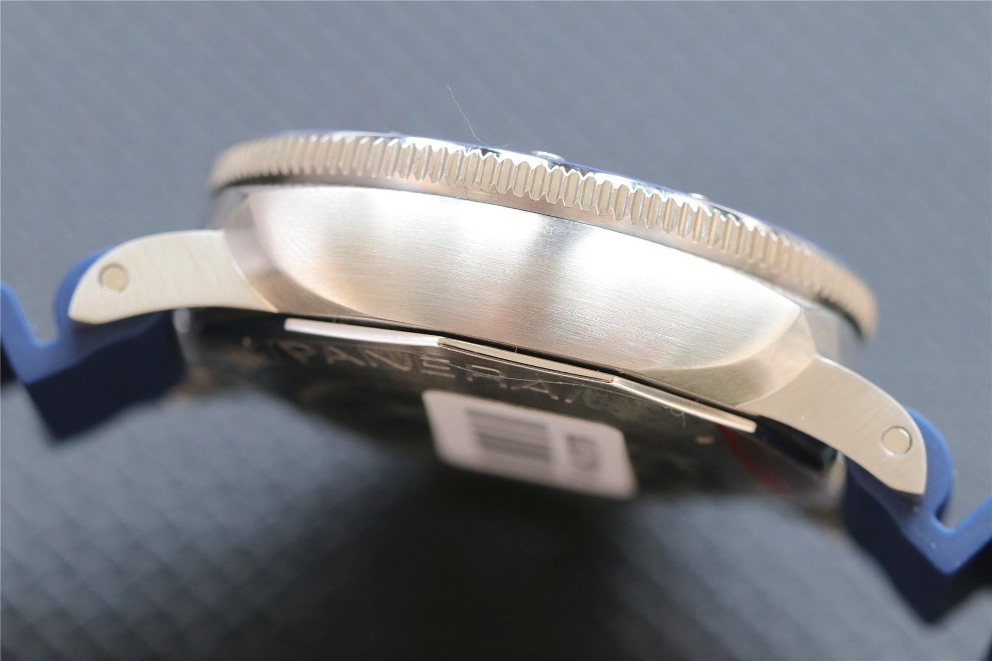 42 MM küçük deniz kralı: VS Panerai 959 mavi bezel gri kadran replikası nasıl olmuş? — 7. fotoğraf