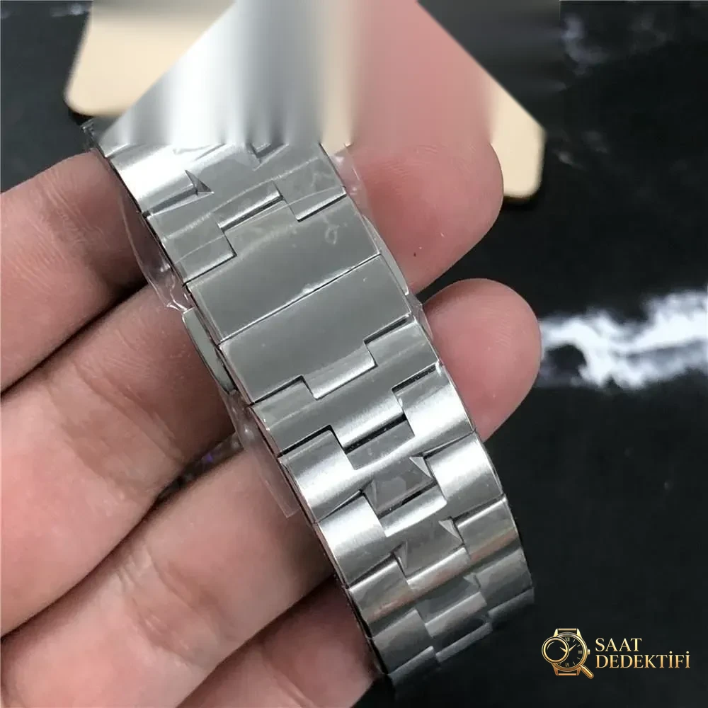 8.3 mm! XF Factory Vacheron Constantin Overseas Ultra-İnce 2000V incelemesi - Bilekte Duruş ve Kasa Orantısı