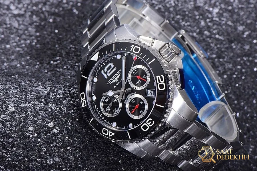 8F Factory Longines Conquest Kronograf Serisi 2020 Yeni Ürün İncelemesi - Siyah Kadran - Kadran Detayı ve Bezel İşçiliği