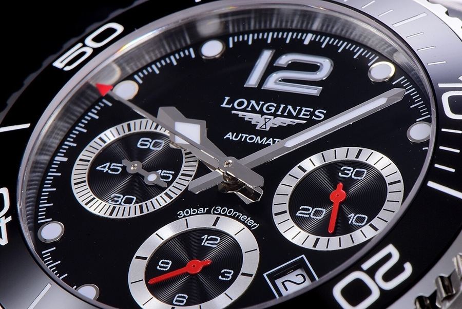 8F Factory Longines Conquest Kronograf Serisi 2020 Yeni Ürün İncelemesi - Siyah Kadran — 3. fotoğraf