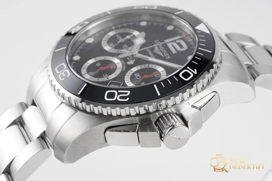 8F Factory Longines Conquest Kronograf Serisi 2020 Yeni Ürün İncelemesi - Siyah Kadran - Arka Kapak ve Mekanizma Detayı