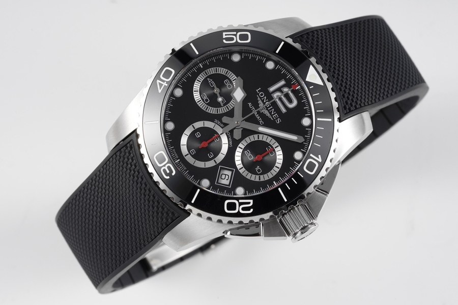 8F Factory Longines Conquest Kronograf Serisi 2020 Yeni Ürün İncelemesi - Siyah Kadran — 11. fotoğraf