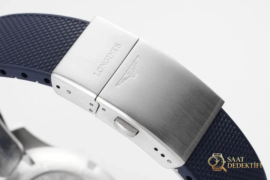 8F Factory Longines HydroConquest Kronograf Serisi 2020 Yeni Model İncelemesi - Mavi Kadran - Mekanizma Zemberek ve Balans Detayı