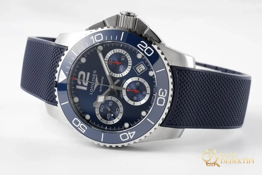 8F Factory Longines HydroConquest Kronograf Serisi 2020 Yeni Model İncelemesi - Mavi Kadran - Yan Profil ve Kordon Bağlantısı