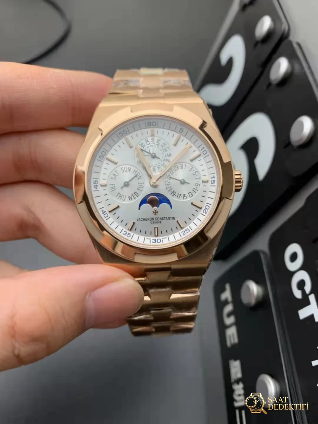 Vacheron Constantin Overseas 4300V İncelemesi - Ön Görünüm ve Kasa Tasarımı