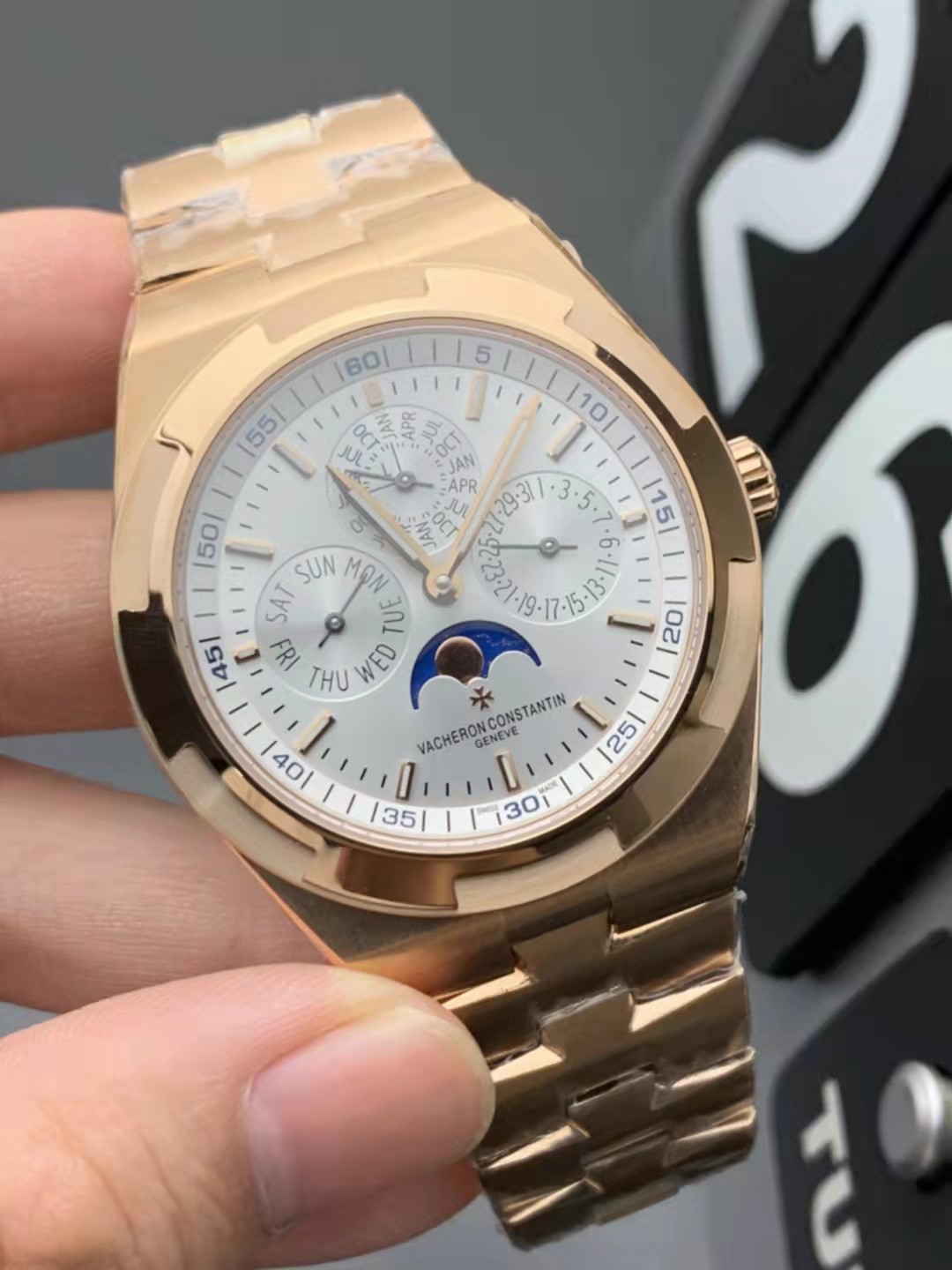 Replika Vacheron Constantin Perpetual Takvim 4300V