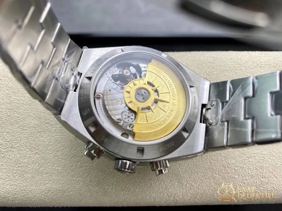 8F Factory Vacheron Constantin Overseas Chronograph 5500V replika saatin kalitesi nasıl? - Genel Açı ve Estetik Duruş