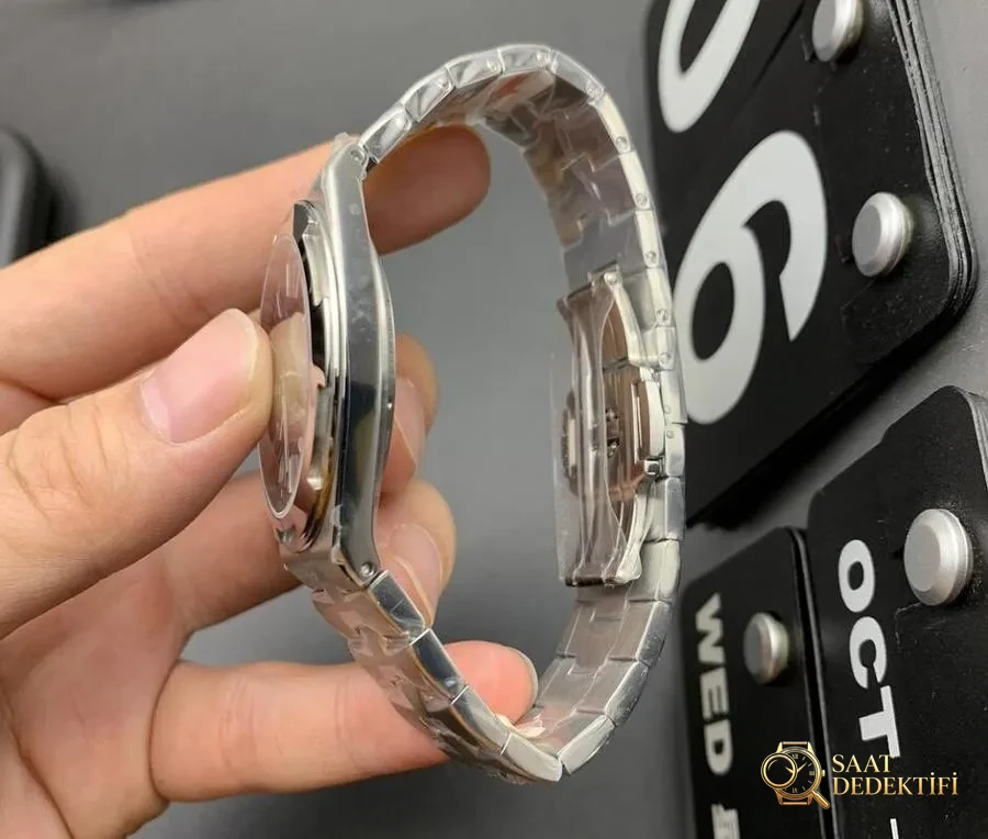 8F Factory Vacheron Constantin Overseas Ultra İnce Serisi Saat İncelemesi - Kadran Detayı ve Bezel İşçiliği