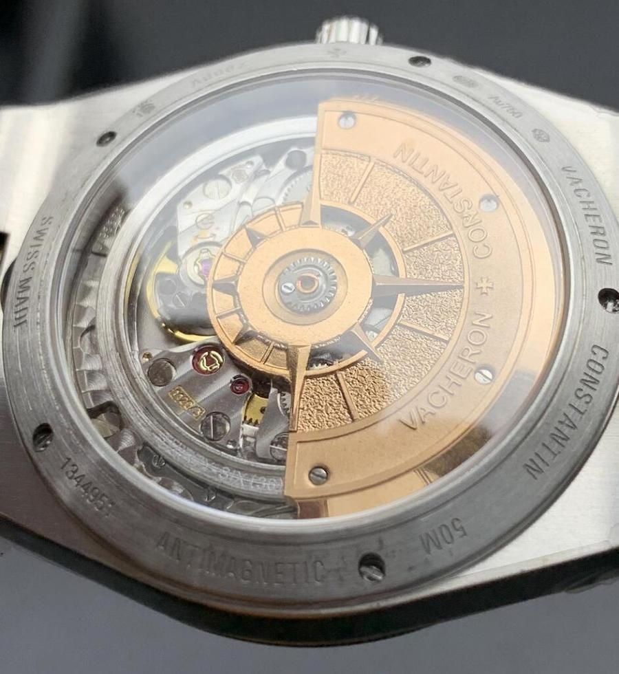 8F Factory Vacheron Constantin Overseas Ultra İnce Serisi Saat İncelemesi — 4. fotoğraf
