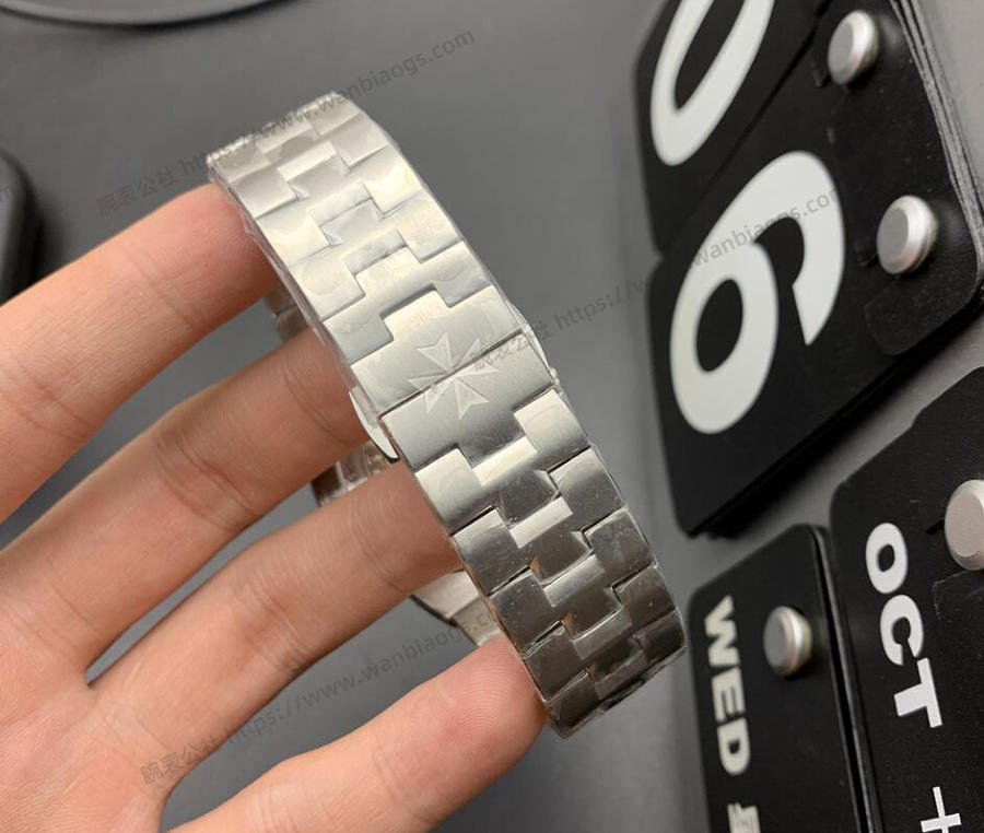 8F Factory Vacheron Constantin Overseas Ultra İnce Serisi Saat İncelemesi — 5. fotoğraf