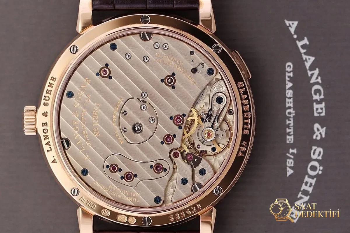 A Lange ve Sohne Grand Lange 1 Ay Fazı 41mm kasa arkası kalibre