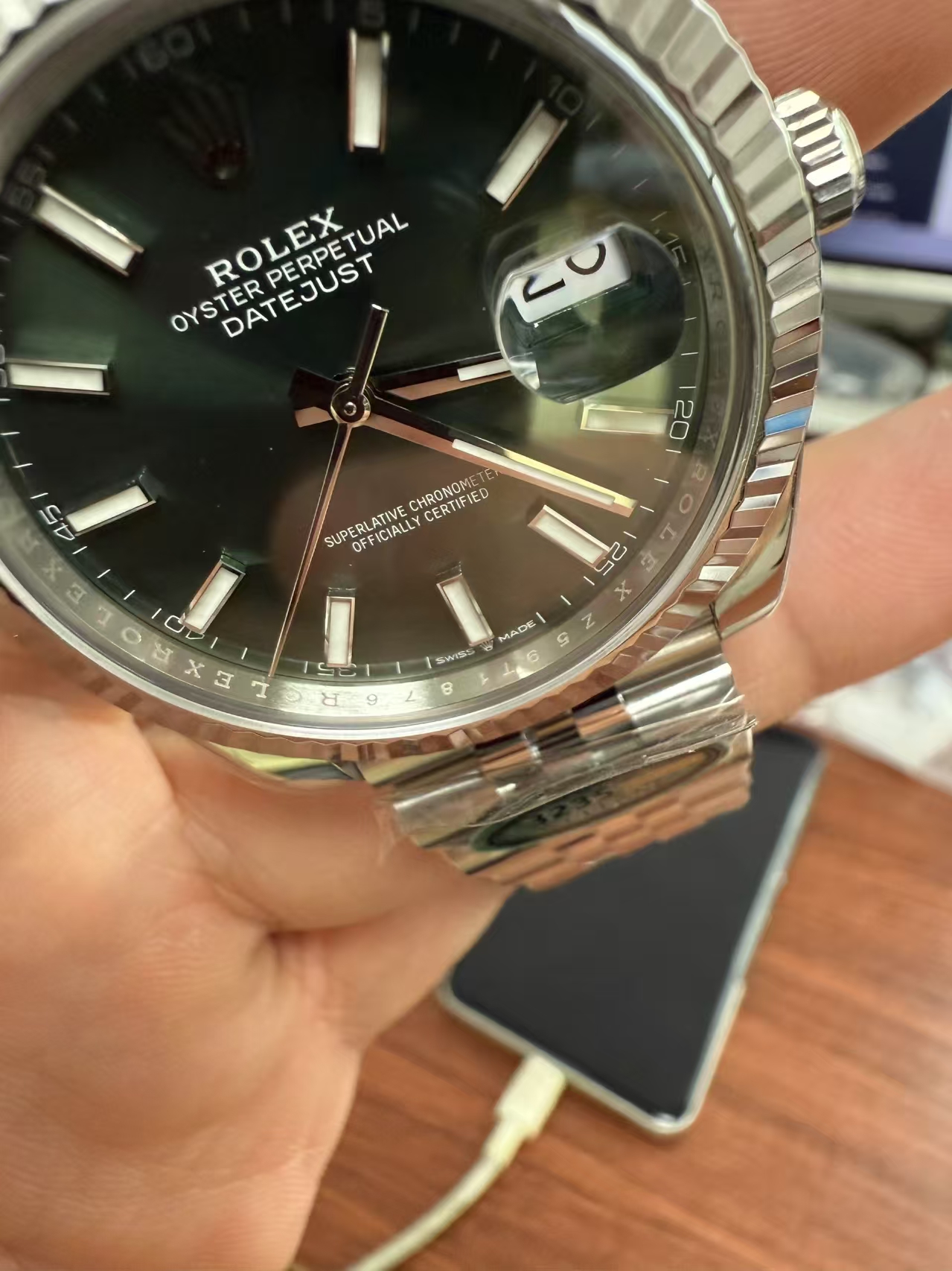 Clean Datejust Rehaut