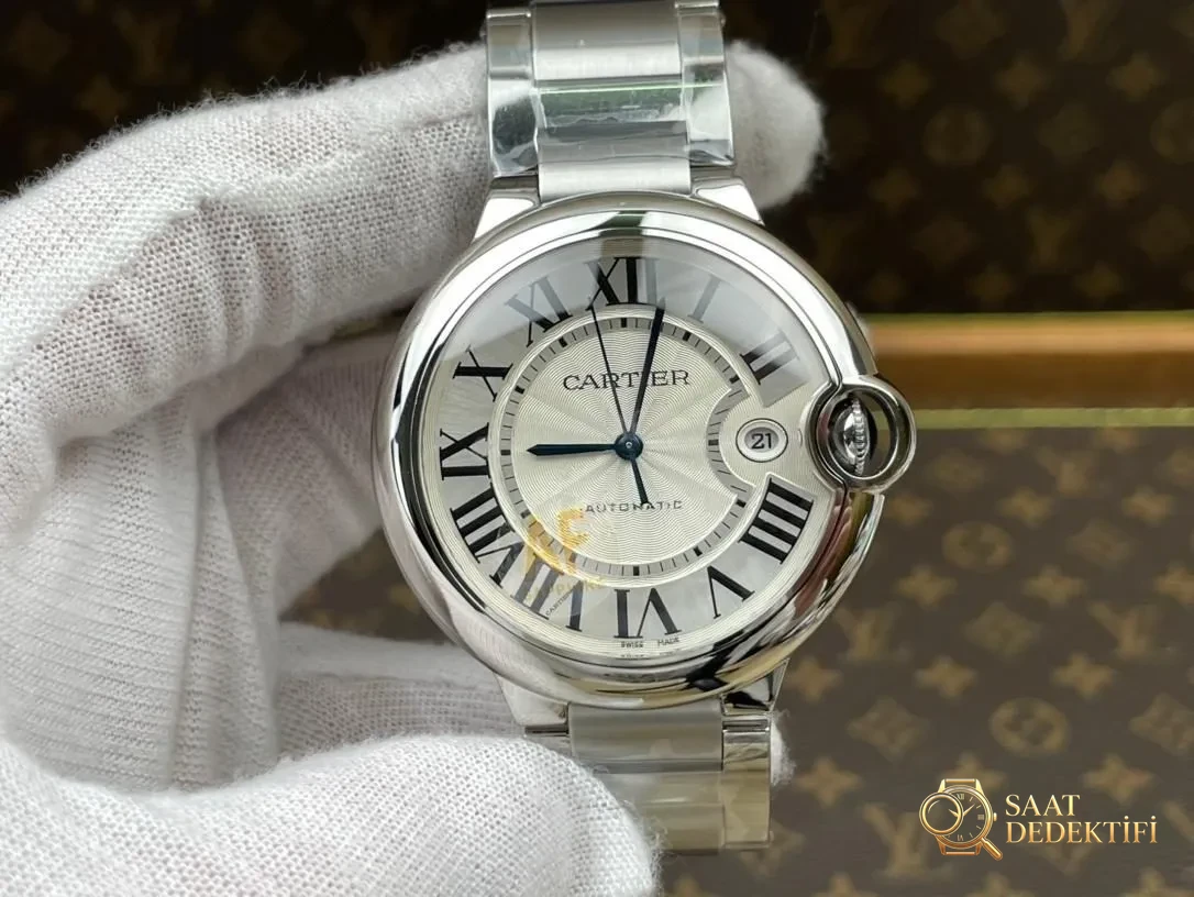 AF Factory Cartier Ballon Bleu 42 mm 2824 mekanizmayla bir bakışta belli olur mu? - Kadran Detayı ve Bezel İşçiliği