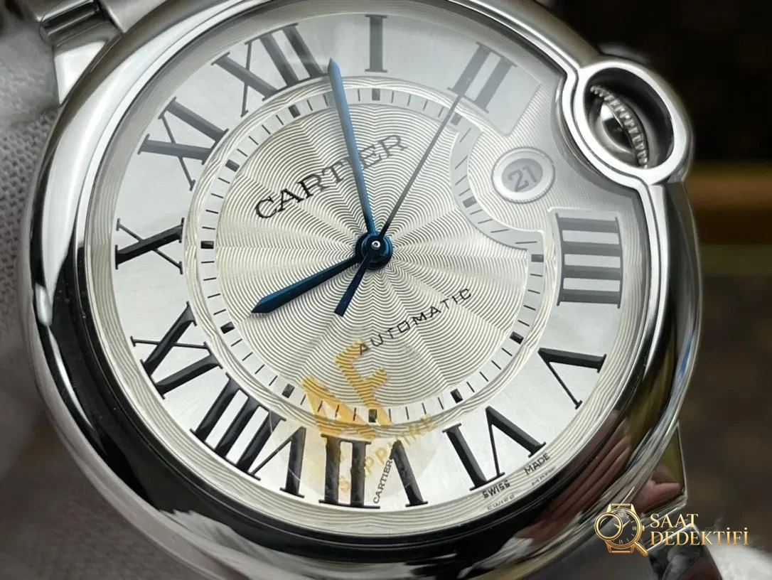 AF Factory Cartier Ballon Bleu 42 mm 2824 mekanizmayla bir bakışta belli olur mu? - Arka Kapak ve Mekanizma Detayı